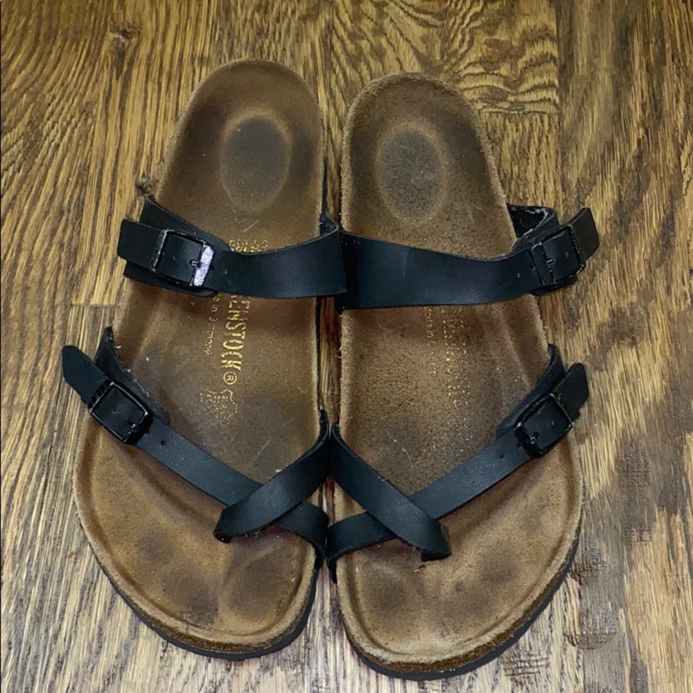 strappy black birkenstock